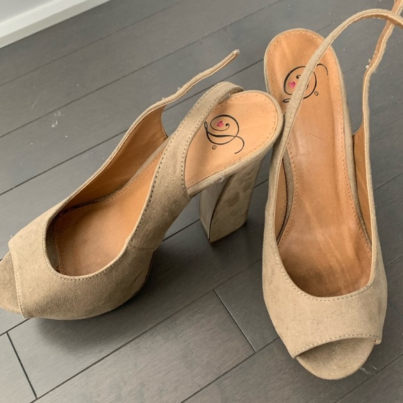 Peep toe block heel - Picture 4 of 5